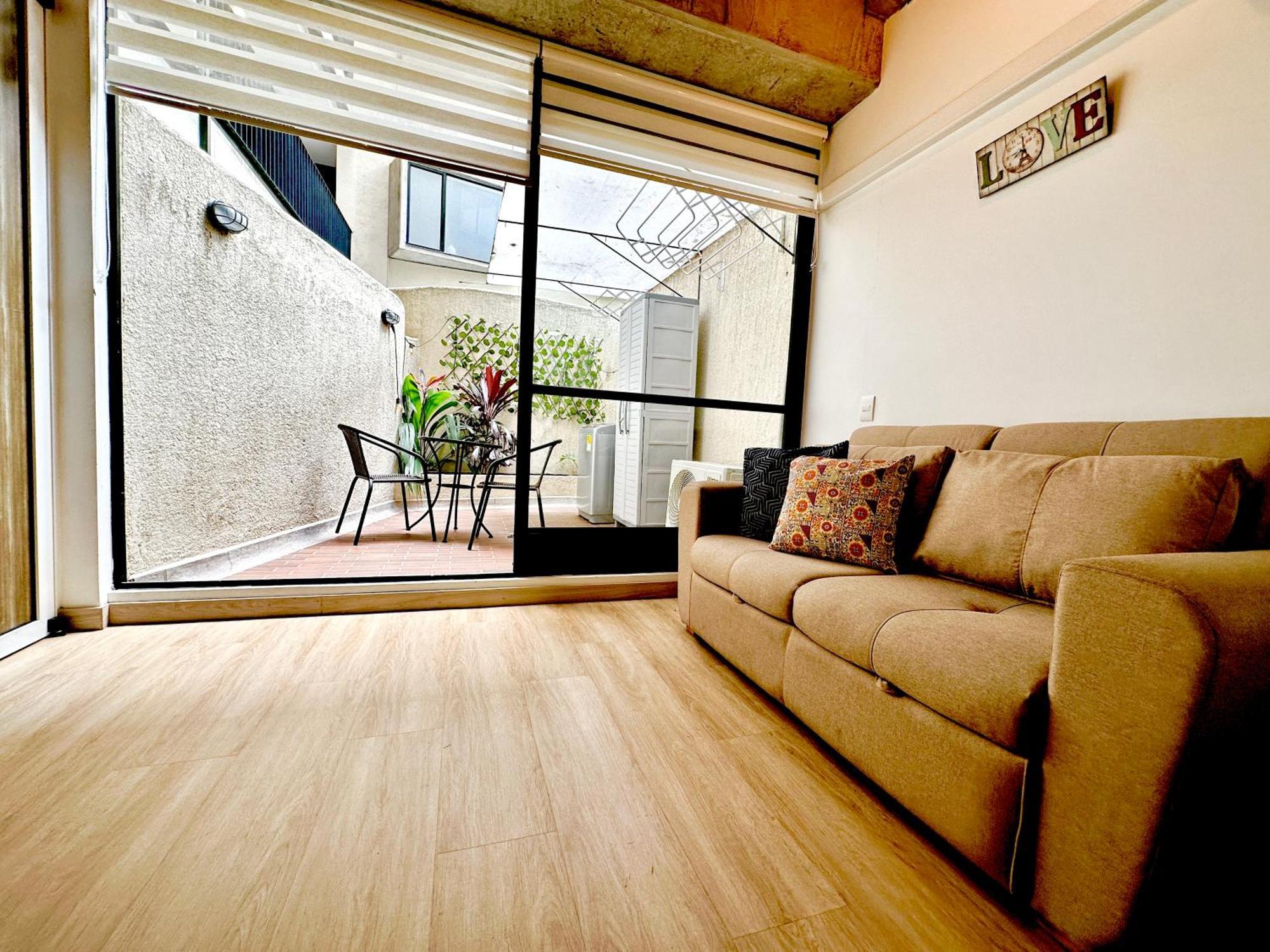 Prime Laureles Location With Air Conditioning Medellín Extérieur photo