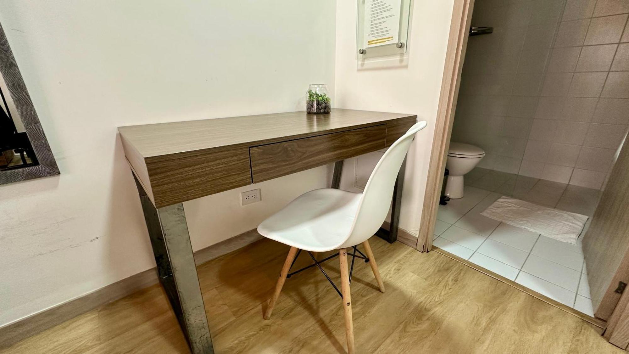 Prime Laureles Location With Air Conditioning Medellín Extérieur photo